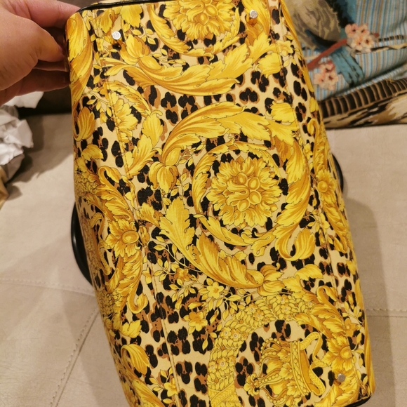 Versache boston - Picture 9 of 9